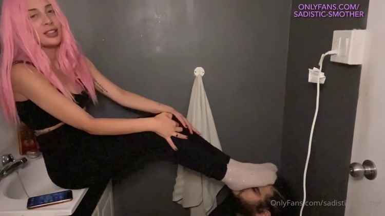 Sadistic-Smother – SWEATY Sock _ Ass Sniffing